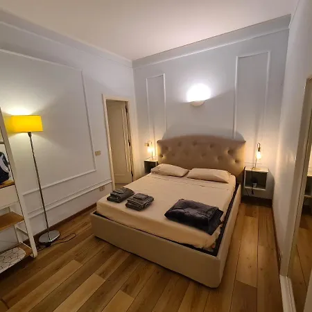 Apartment Via Del Corso Charme Rom